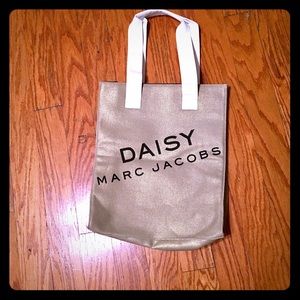 BRAND NEW Marc Jacobs Daisy Tote 👜